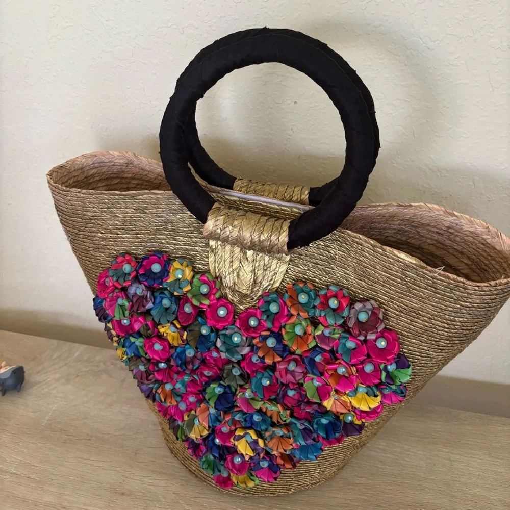 Mexican Handmade Colorful Floral Heart palm Tote Bag - Picture 3 of 6